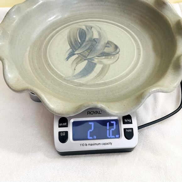 Vtg Signed Studio Stoneware Pottery Pie Plate Dish Pan Ruffled Edge Hand-Made - Picture 7 of 8
